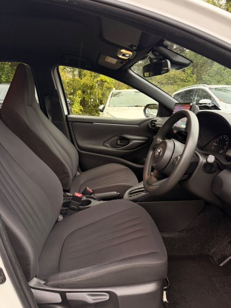 2022 Toyota Yaris - photo 30