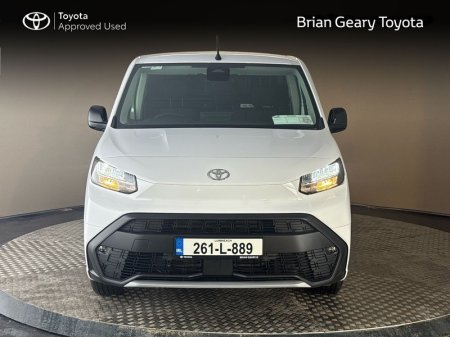 2026 Toyota Proace City - photo 5