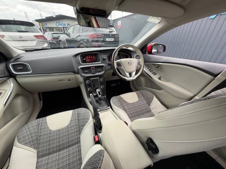 2018 Volvo V40 - photo 57