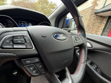 2018 Ford Focus - photo 14