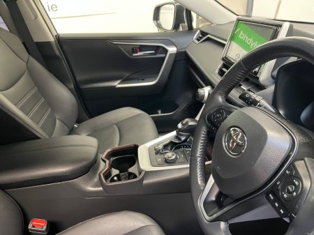 2021 Toyota RAV4 - photo 9