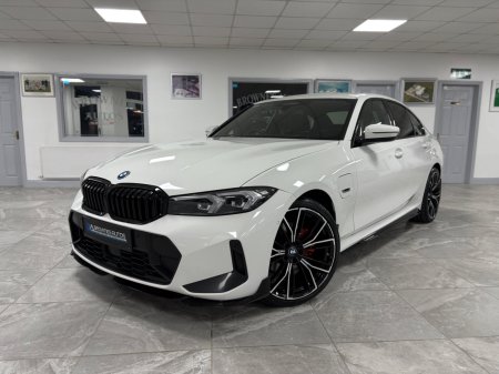 2023 BMW 3-Series - photo 2