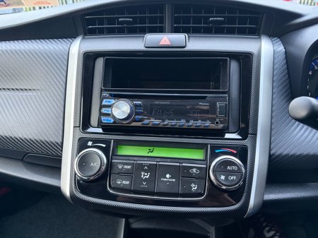 2015 Toyota Corolla - photo 17