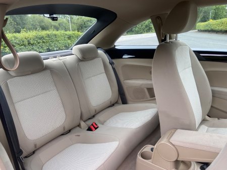 2013 Volkswagen Beetle - photo 8