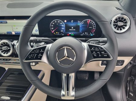 2027 Mercedes-Benz GLA - photo 12