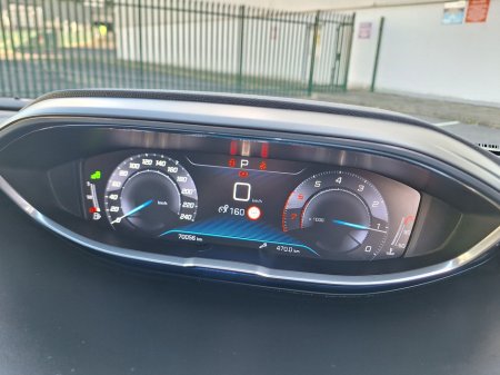 2018 Peugeot 5008 - photo 12