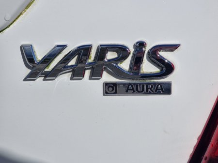 2015 Toyota Yaris - photo 14