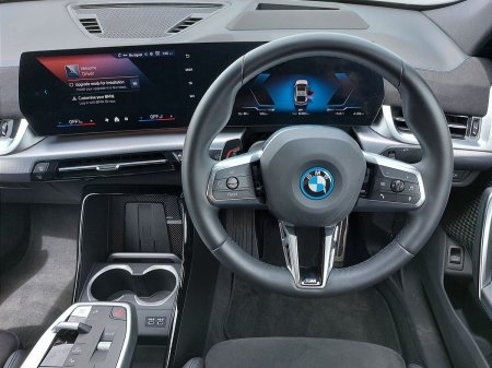 2025 BMW iX2 - photo 5