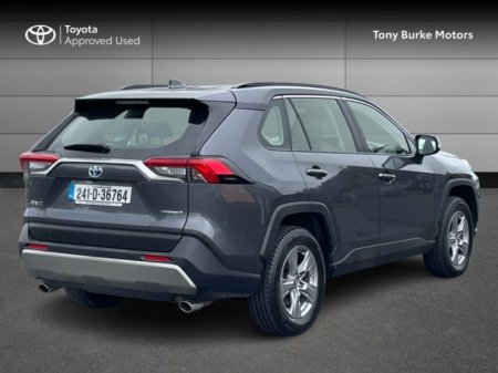 2024 Toyota RAV4 - photo 2