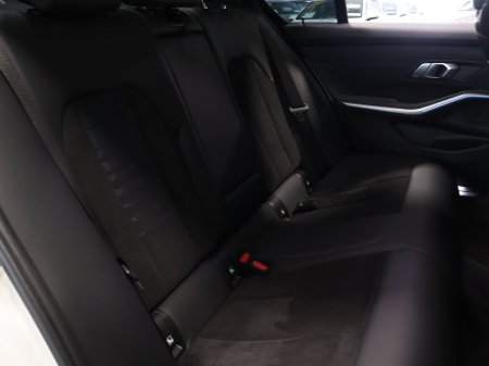 2020 BMW 3-Series - photo 30