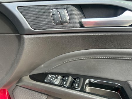 2019 Ford Mondeo - photo 14