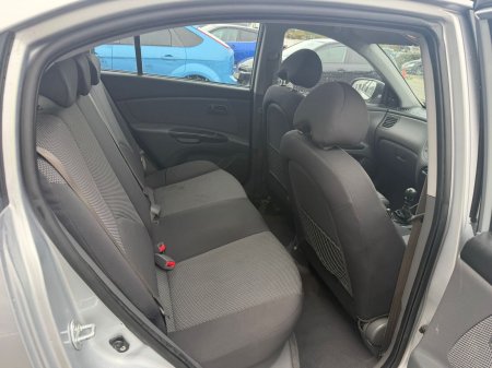 2010 Kia Rio - photo 15