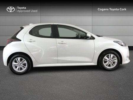 2024 Toyota Yaris - photo 3