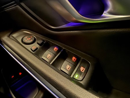 2022 BMW 3-Series - photo 24