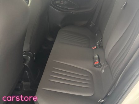 2023 Toyota Yaris - photo 13