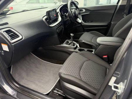 2021 Kia Ceed - photo 23