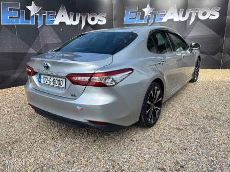 2017 Toyota Camry - photo 6