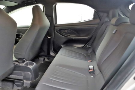 2022 Toyota Yaris - photo 16