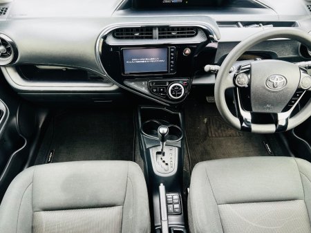 2019 Toyota Aqua - photo 12