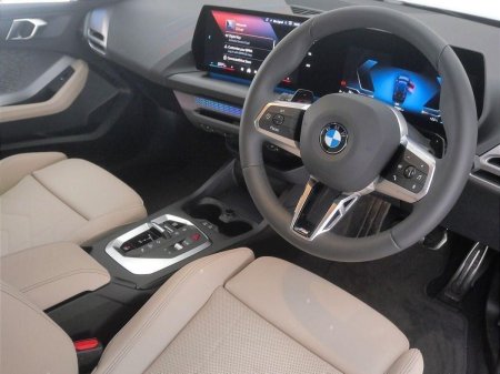 2026 BMW 1-Series - photo 6