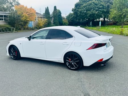 2018 Lexus IS - photo 12