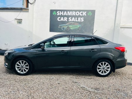 2018 Ford Focus - photo 2