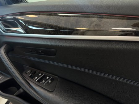 2017 BMW 5-Series - photo 12