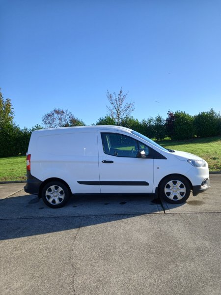 2022 Ford Transit Courier - photo 11