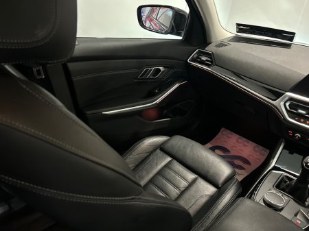 2021 BMW 3-Series - photo 16