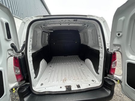 2023 Opel Combo - photo 9