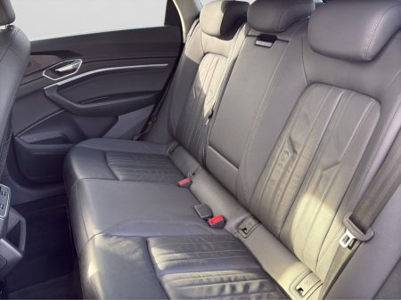 2020 Audi e-tron - photo 23