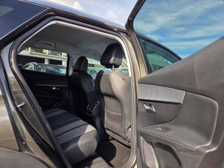 2020 Peugeot 3008 - photo 3