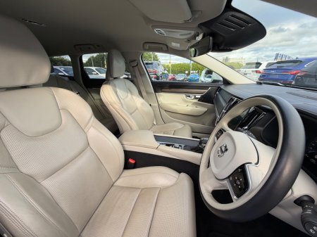 2019 Volvo V90 - photo 19