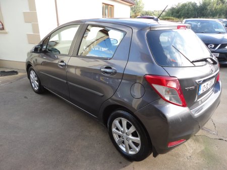 2012 Toyota Yaris - photo 4