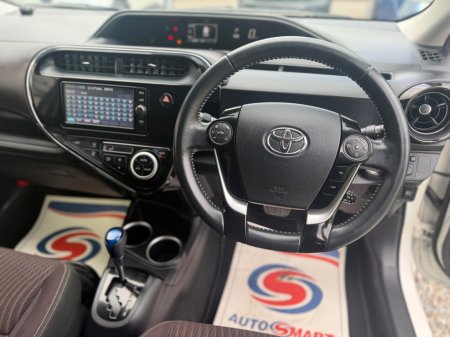 2018 Toyota Aqua - photo 15