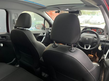 2017 Peugeot 2008 - photo 14
