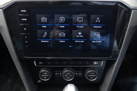 2020 Volkswagen Passat - photo 13