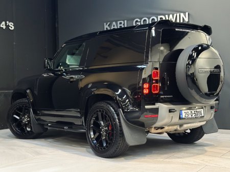 2025 Land Rover Defender - photo 9