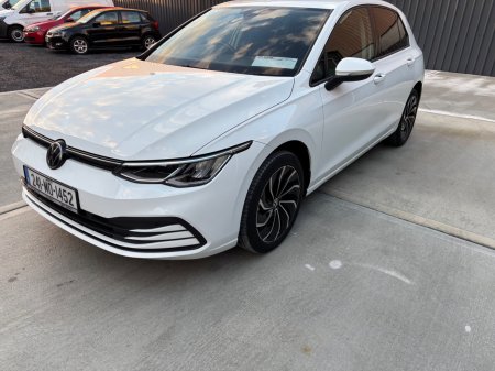 2024 Volkswagen Golf - photo 4