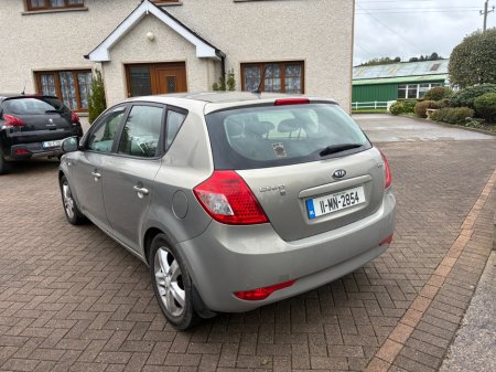 2011 Kia Ceed - photo 4