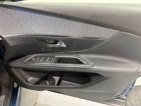 2023 Peugeot 5008 - photo 17
