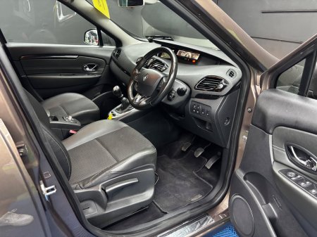 2014 Renault Scenic - photo 12