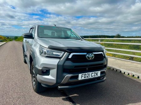 2021 Toyota Hilux - photo 3