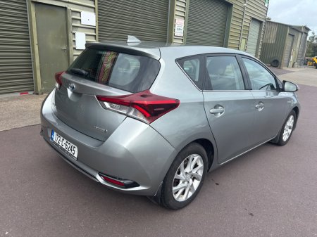 2017 Toyota Auris - photo 3