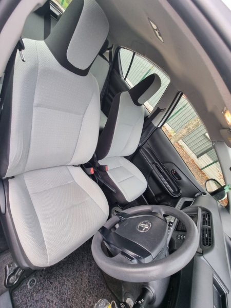 2017 Toyota Aqua - photo 16