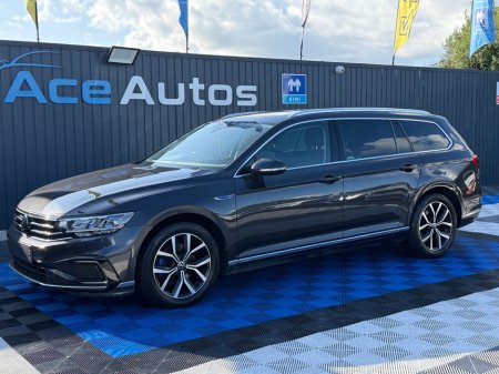 2022 Volkswagen Passat - photo 3