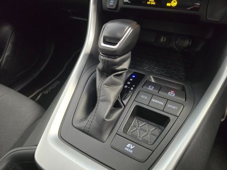 2025 Toyota RAV4 - photo 15