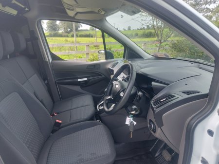 2020 Ford Transit - photo 15