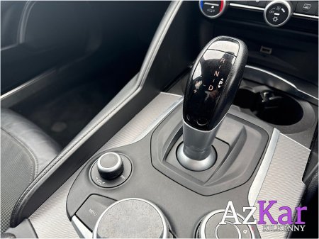 2017 Alfa Romeo Giulia - photo 17