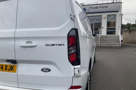 2025 Ford Transit Custom - photo 35